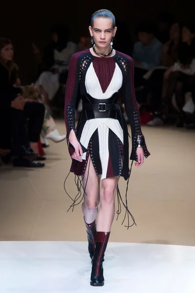 Look 23